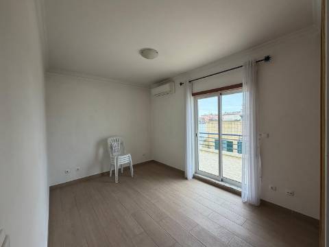 Apartamento T2 Arrendamento Anual - Hortas - Vila Real de Santo António