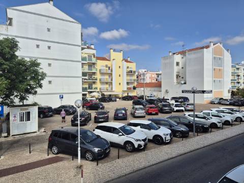 Apartamento no centro de Vila Real de Santo Antonio para arrendamento