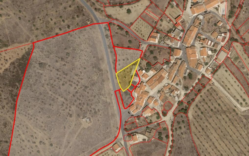 Terreno Rústico Junto à Aldeia, forte Potencial de construção monte dos Castelhanos, Martim Longo