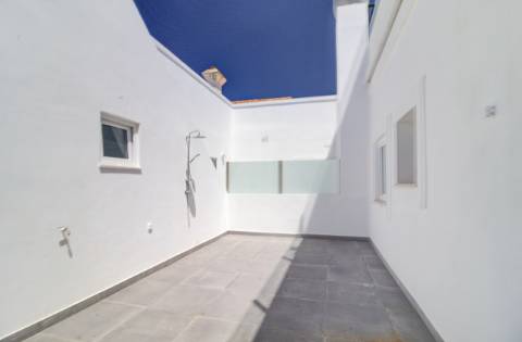Fantástico T2 remodelado em Vila Real de Santo António