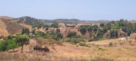 Terreno com ruina para construção de uma moradia T3, curral doa Boieiros, Tavira