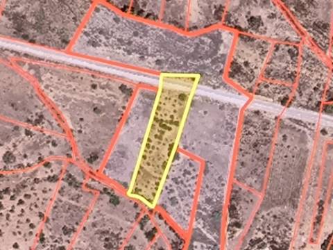 TERRENO RUSTICO COM 3080 M2 - PLANO COM MUITOS SOBREIROS - ASFALTO - PROXIMO AO VALE DO PEREIRO EM ODELEITE - CASTRO MARIM - ALGARVE