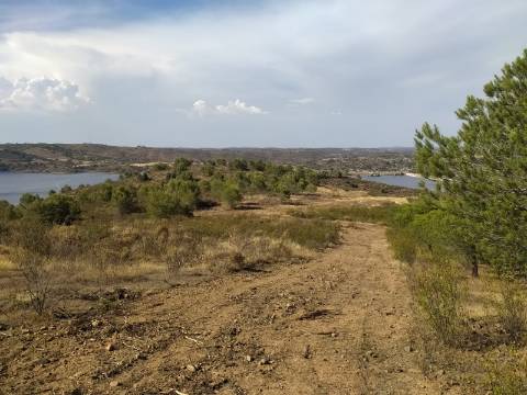 TERRENO RUSTICO COM 8640 m2 COM VISTA PARA BARRAGEM DE ODELEITE