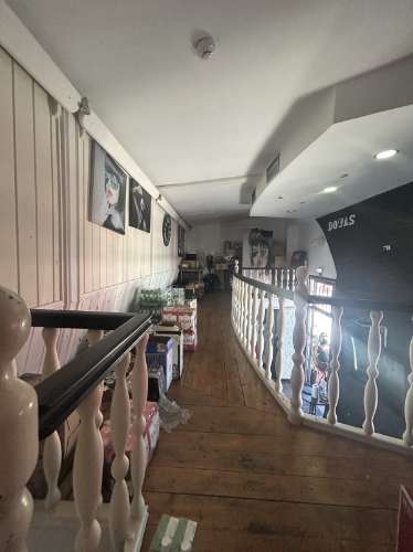 Excelente Oportunidade: Bar para Trespasse com Vista para a Ria de Olhão