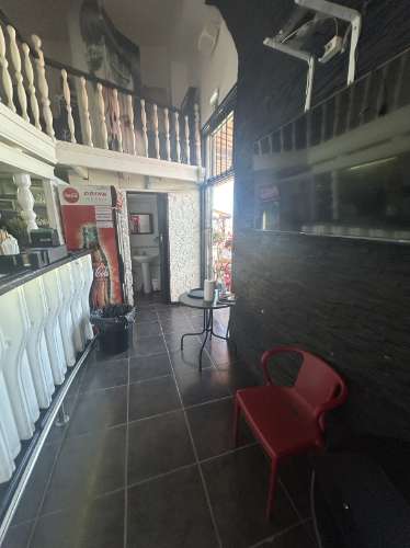 Excelente Oportunidade: Bar para Trespasse com Vista para a Ria de Olhão