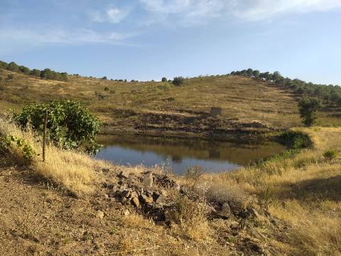 TERRENO RUSTICO COM 104440 m² E BARRAGEM