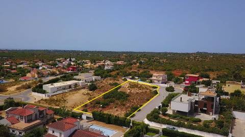 Lote Urbano Exclusivo com 1.496 m² no Cerro Azul - Quelfes | Olhão