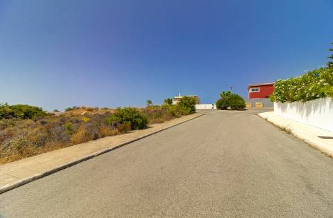 Lote Urbano Exclusivo com 1.496 m² no Cerro Azul - Quelfes | Olhão