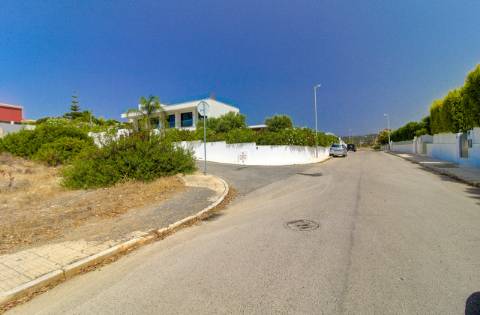 Lote Urbano Exclusivo com 1.496 m² no Cerro Azul - Quelfes | Olhão