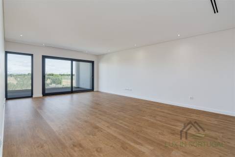 Apartamento T3 - Novo - Montijo