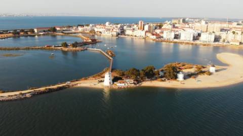 Garagem individual na Verderena perto do terminal rodo-ferro-fluvial | Ocasião !!!
