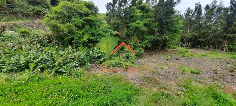  Terreno Urbano em Valeverde com Vista para a Ilha do Faial 