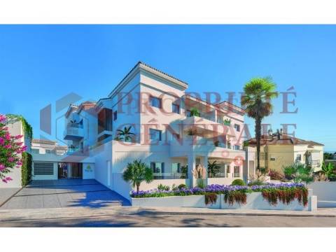 Apartamento T3 duplex novo, perto da praia.