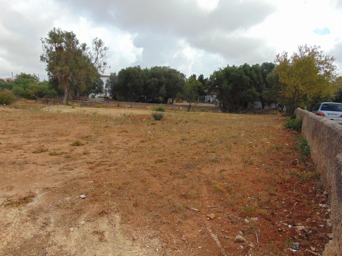 Terreno para construção em Almancil
