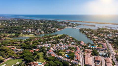 Estúdio com Vista Mar em Vilamoura, mobilado e Estacionamento.