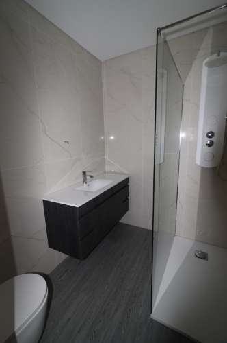 Apartamento T5 Duplex Novo, com exposição solar a sul e vistas deslumbrantes de campo e mar em São Brás de Alportel