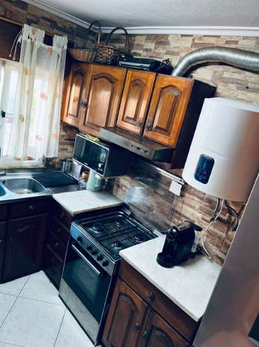 Apartamento T1 +1 remodelado em condomínio com piscina