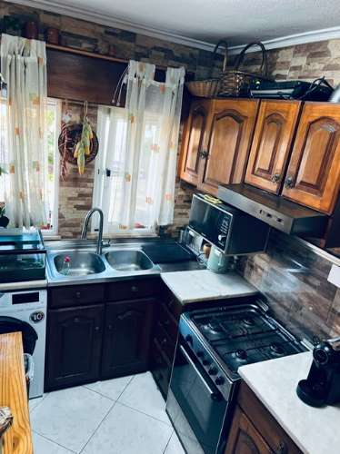 Apartamento T1 +1 remodelado em condomínio com piscina