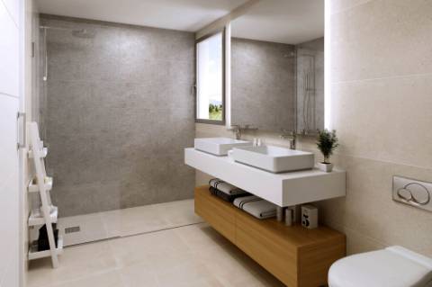 Moradia geminada T4, com parqueamento.