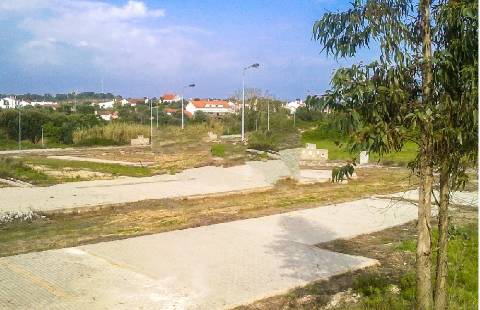 Terreno Urbano para desenvolvimento de moradias e hotelaria