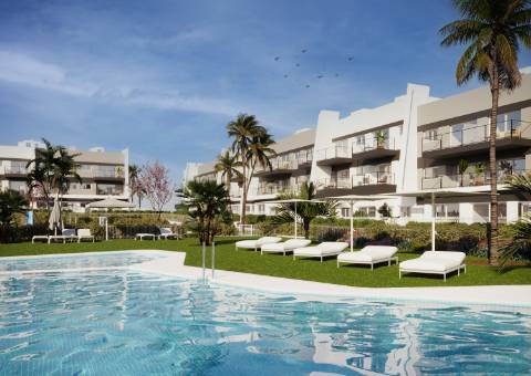 Apartamento T2 novo, junto da praia.