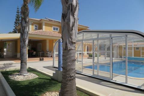 Moradia Rústica em Terreno de 10850 m2 em Vilamoura