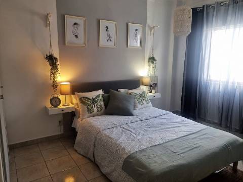 Apartamento T1 renovado e equipado a 100 metros da praia de Quarteira
