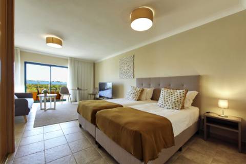 Apartamento T1 em aldeamento de golfe