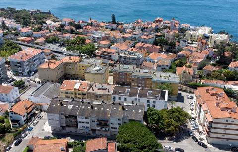 Apartamento T4 em São João do Estoril