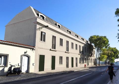 Duplex T1 em Santa Apolónia - Lisboa