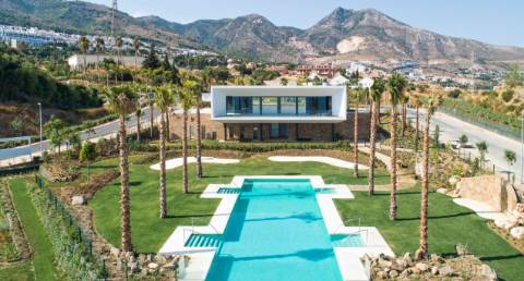 Big Blue - Moradias exclusivas com vista mar e parque natural