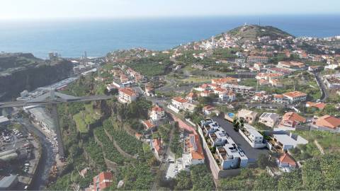 Moradia T3 Geminada em Condomínio Fechado em Câmara de Lobos