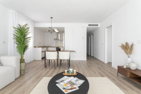 Apartamento T2 novo, junto da praia.