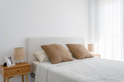 Apartamento T2 novo, junto da praia.