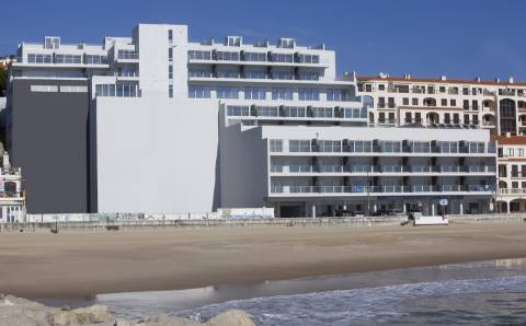 Apartamento T1 com Terraço em Empreendimento Turístico - Sesimbra