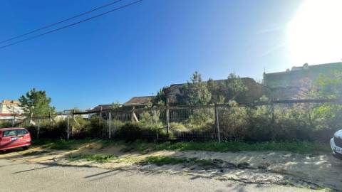 Conjunto de 4 Lotes de Terreno em Sobreda