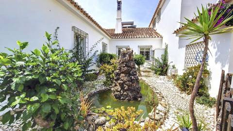 Moradia Isolada T6 em Cerro d'Águia - Albufeira