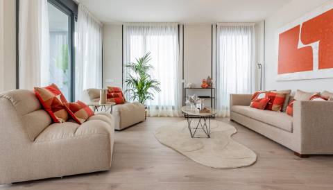 Apartamento T2 em construção, junto da praia.