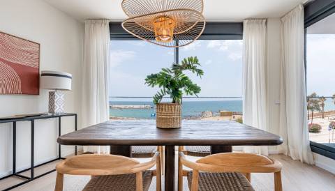 Apartamento T2 em construção, junto da praia.