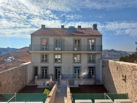 Moradia T2 em Gaia junto ao Douro