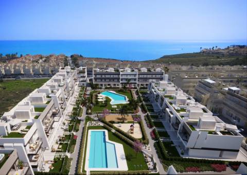 Apartamento T2 novo, junto da praia.