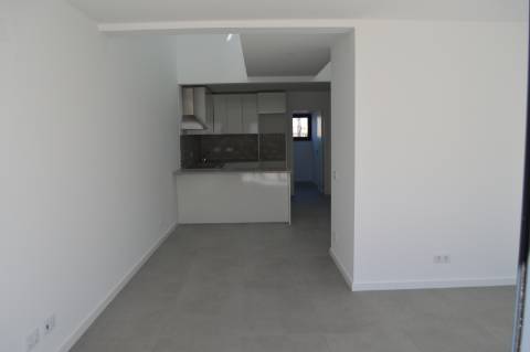Moradia T3, em nova urbanização em Olhão, em zona tranquila perto de todos os serviços e acessos.