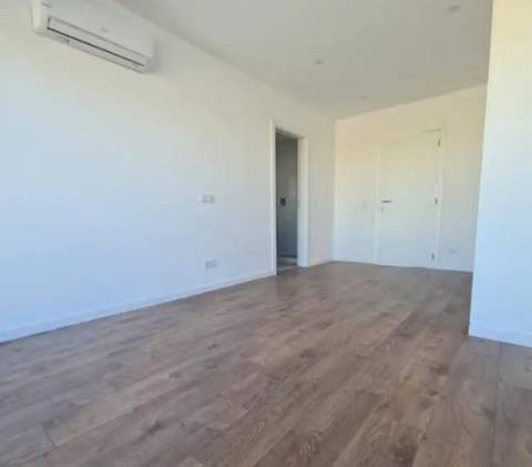 Moradia T3, em nova urbanização em Olhão, em zona tranquila perto de todos os serviços e acessos.