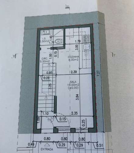 Prédio com Projeto em Campolide