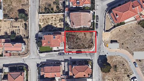 Terreno na Charneca de Caparica em Lisboa