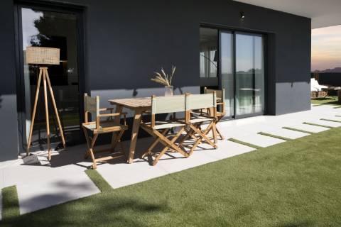 Apartamento T2, junto da praia.