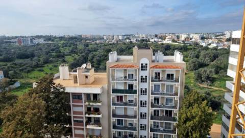 Apartamento T4 Novo em Portimão