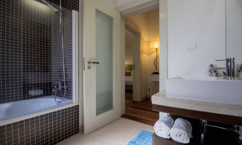 Moradia Geminada T3 com Piscina no Arco da Calheta - Madeira