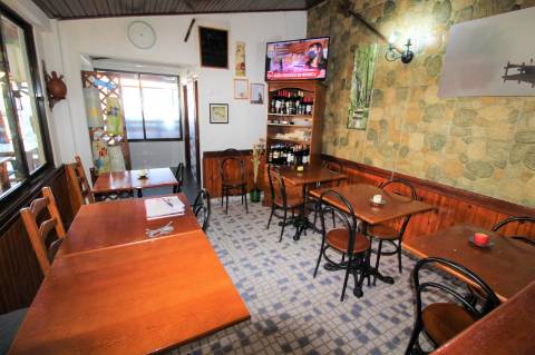 Moradia/Restaurante na Charneca da Caparica