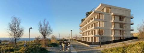 Apartamento T3 com varanda e estacionamento em Zona Nobre na Margem do Rio Douro